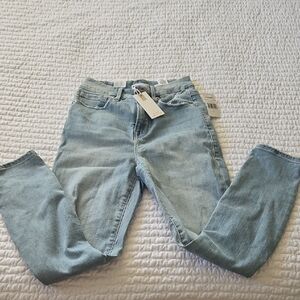 Good American Light Blue Skinny Jeans